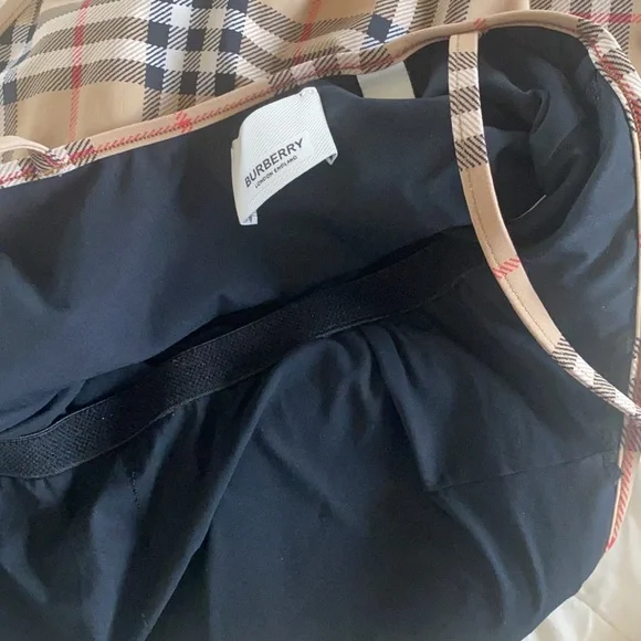 (Sold)Burberry Delia one piece check print Medium M - Picture 8 of 11